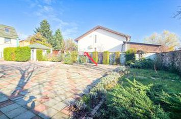 De vânzare – Proprietate comercială tip Restaurant & Salon Evenimente anunturi imobiliare Bucuresti