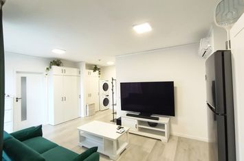 Chirie, 2 camere, West Residence. 430 E/lună (neg). Comision 0 anunturi imobiliare Bihor