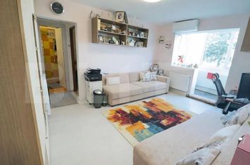 Apartament 3 camere de vanzare ASTRA - Brasov anunturi imobiliare Brasov