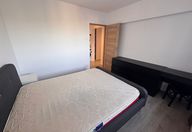 700 €, Apartament 3 camere
