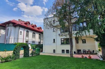 Vilă individuală | stradală | curte generoasă | Domenii - Arcul de Triumf anunturi imobiliare Bucuresti