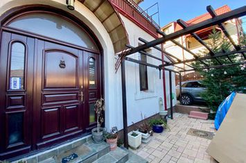 Apartament 3 camere de vanzare PARCUL CAROL - Bucuresti anunturi imobiliare Bucuresti