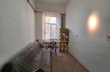 Apartament, 2 camere, micut si cochet, 40 mp utili,Ultracentral anunturi imobiliare Arad