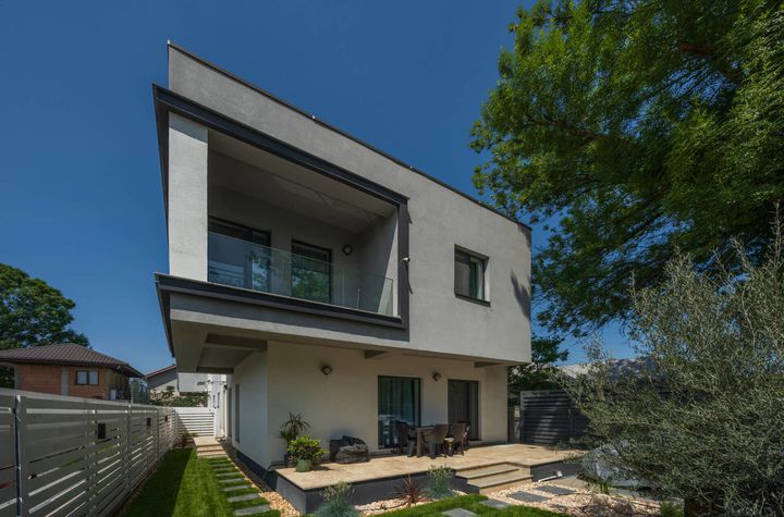 Vila individuala P+1 Tunari | Mobilata complet | Strada Decebal anunturi imobiliare Bucuresti