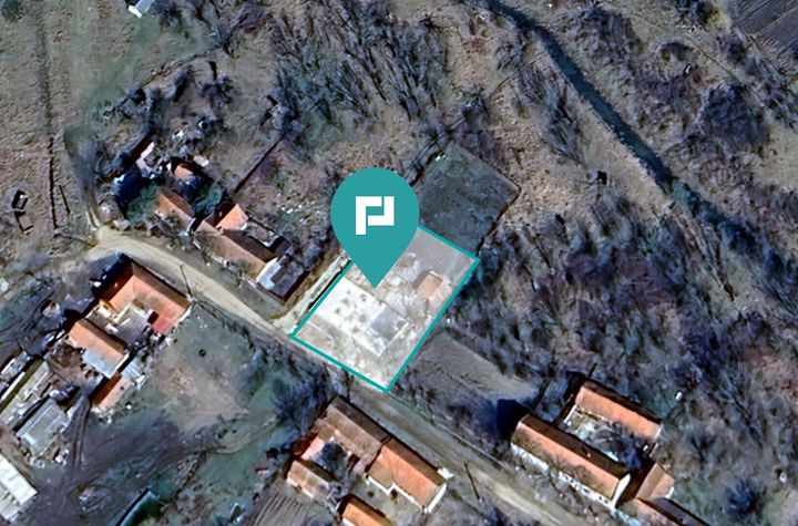 Teren 977 mp cu fundație și pivniță finalizată anunturi imobiliare Timis
