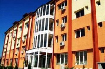 Pensiune restaurant , piscina, salon de evenimente de vanzare anunturi imobiliare Bucuresti