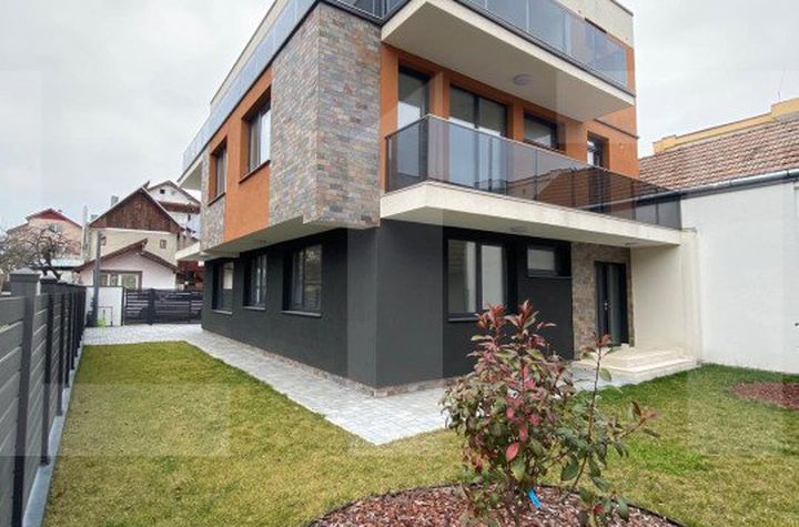 Vilă - 6 camere de vanzare CLUJ-NAPOCA - Cluj anunturi imobiliare Cluj