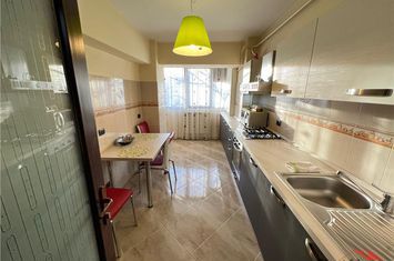 Apartament 3 camere de vanzare CENTRAL - Vrancea anunturi imobiliare Vrancea