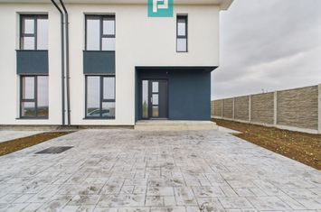 Duplex ultrafinisat cu 3 camere, 3 băi în Pișchia anunturi imobiliare Timis