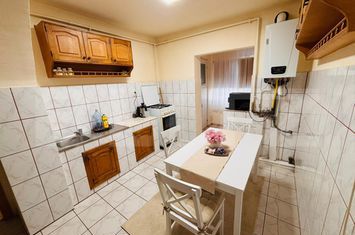 Apartament 2 camere de vanzare AMPOI 3 - Alba anunturi imobiliare Alba