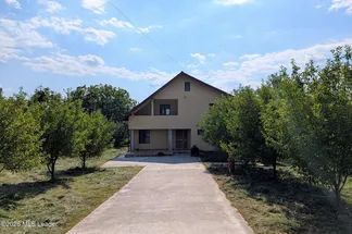 Casă 6 cam de vânzare Arges - Valea Mare-Bratia