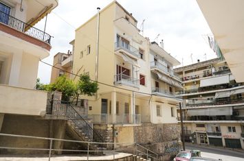 Clădire rezidențială 3 nivele, 297 mp — centrul Drama anunturi imobiliare Grecia