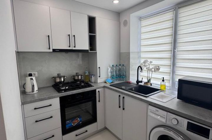 Garsonieră de vanzare RADAUTI - Suceava anunturi imobiliare Suceava