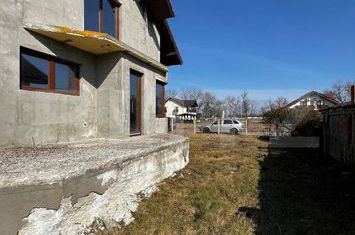 Vilă - 6 camere de vanzare BECLEAN - Bistrita-Nasaud anunturi imobiliare Bistrita-Nasaud