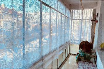 Apartament 3 camere de vanzare LIPOVA - Arad anunturi imobiliare Arad