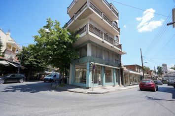 Spațiu comercial parter 29 mp în centrul Drama anunturi imobiliare Grecia