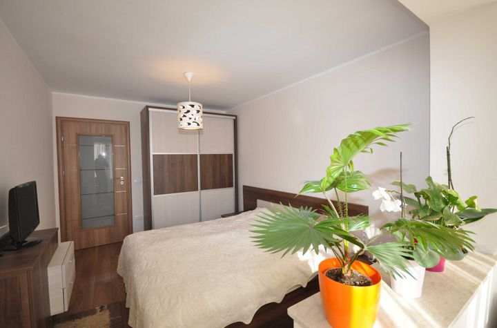 Apartament 3 camere de inchiriat CENTRUL CIVIC - Brasov anunturi imobiliare Brasov