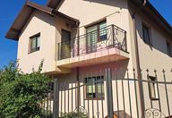 220.000 €, Vilă