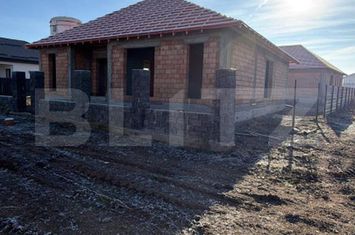 Casă - 4 camere de vanzare TARLUNGENI - Brasov anunturi imobiliare Brasov