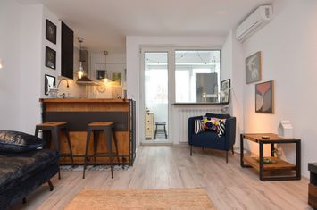 Garsonieră de inchiriat VITAN - Bucuresti anunturi imobiliare Bucuresti