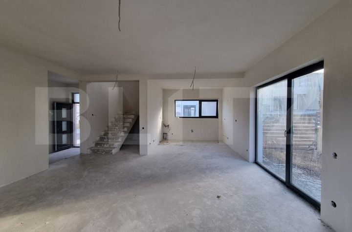 Vilă - 4 camere de vanzare DEZMIR - Cluj anunturi imobiliare Cluj