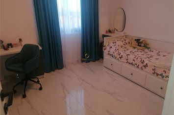 Casă - 3 camere de vanzare CENTRAL - Timis anunturi imobiliare Timis