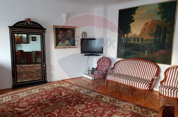 Apartament cu 3 camere de vanzare pe Str.Tribunei anunturi imobiliare Sibiu