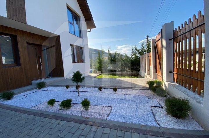 Vilă - 4 camere de vanzare SALICEA - Cluj anunturi imobiliare Cluj