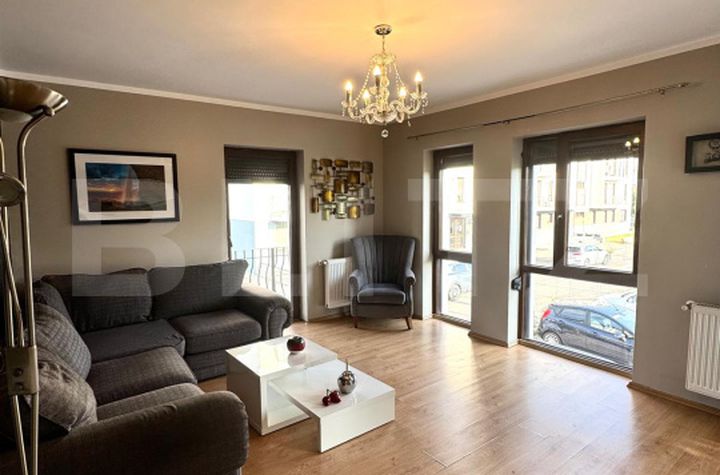 Apartament 3 camere de vanzare TRACTORU - Brasov anunturi imobiliare Brasov
