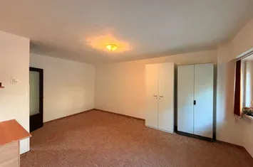 Garsoniera | 13 Septembrie | Comision 0% | Parter | 1990 | anunturi imobiliare Bucuresti