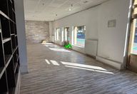 2.200 €, Spațiu comercial