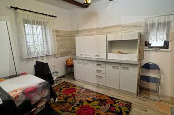 Casă - 2 camere de vanzare BOTOSANI - Botosani anunturi imobiliare Botosani
