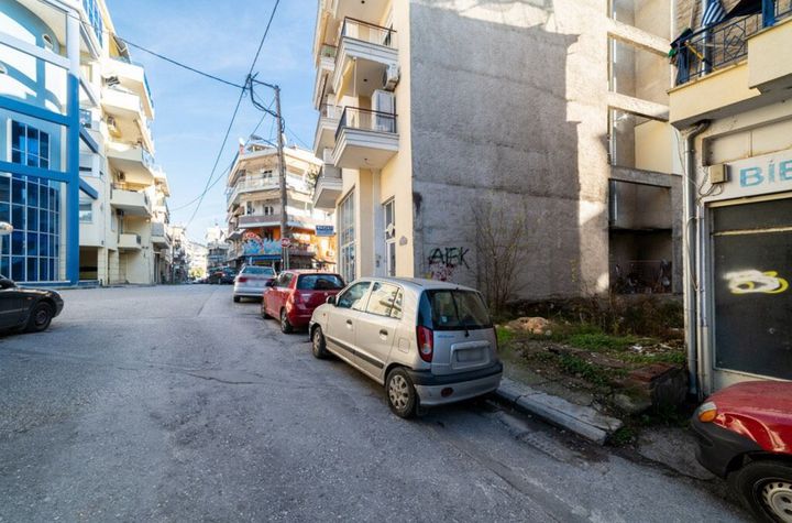 Teren construibil 69,80 mp în centrul Drama anunturi imobiliare Grecia