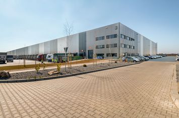 Spațiu logistic la autostrada A1 anunturi imobiliare Arad