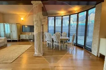 Casă / Vilă de închiriat în Gruia anunturi imobiliare Cluj