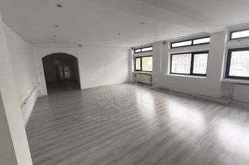 SPATIU BIROURI\\ULTRACENTRAL anunturi imobiliare Prahova