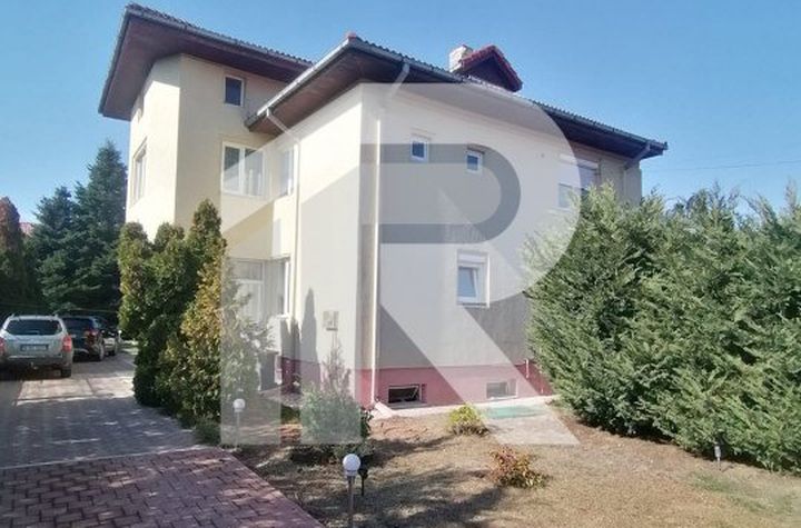 Vilă - 5 camere de vanzare DRUMUL TABEREI - Bucuresti anunturi imobiliare Bucuresti