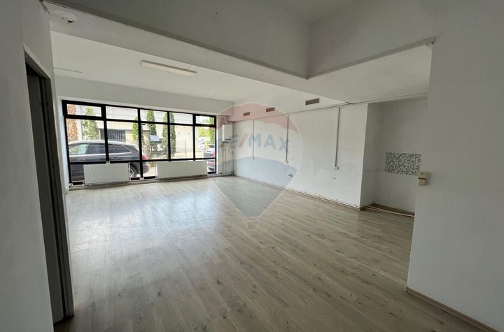 Spațiu comercial de 90mp de închiriat în zona Tatarasi anunturi imobiliare Iasi