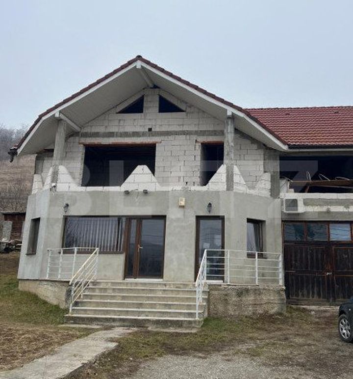 Vilă - 4 camere de vanzare CAIANU - Cluj anunturi imobiliare Cluj