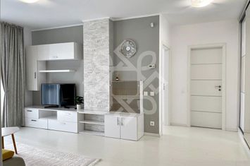 Apartament modern cu 2 camere de inchiriat in Ared, Oradea anunturi imobiliare Bihor