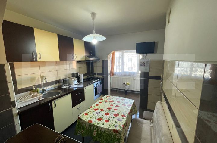 Apartament 2 camere de vanzare TRACTORU - Brasov anunturi imobiliare Brasov