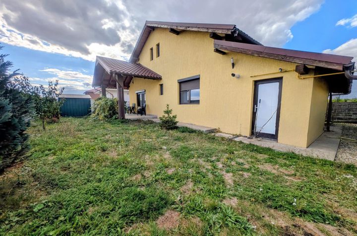 Casă - 4 camere de vanzare ORADEA - Bihor anunturi imobiliare Bihor