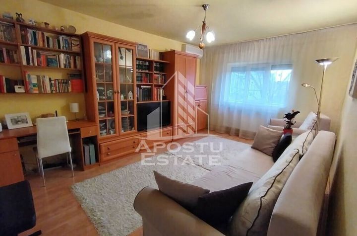 Apartament cu 2 camere, decomandat, mobilat si utilat, zona Soarelui anunturi imobiliare Timis