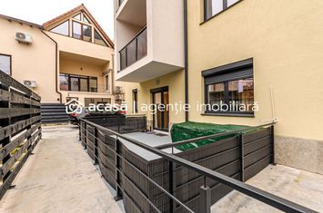Apartament ultracentral cu loc de parcare, 2 camere cu terasa proprie anunturi imobiliare Arad