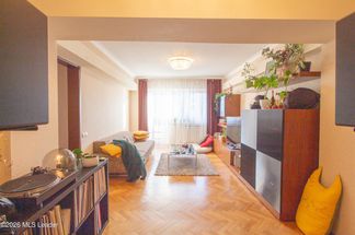 Apartament 4 camere de vânzare Bucuresti - Universitate