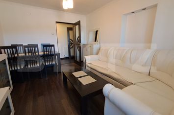 Apartament 3 camere de vanzare SIGHISOARA - Mures anunturi imobiliare Mures