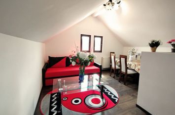 Apartament 3 camere de vanzare BUSTENI - Prahova anunturi imobiliare Prahova