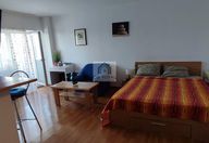 380 €, Garsonieră