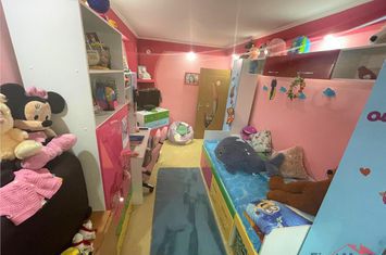 Apartament 2 camere de vanzare CENTRAL - Vrancea anunturi imobiliare Vrancea