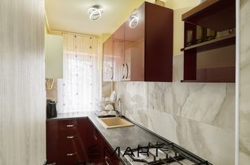Apartament 3 camere de vanzare SACELE - Brasov anunturi imobiliare Brasov